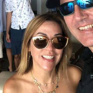 Meet your Posher, Lorna